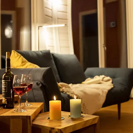 Kugelhaus Eos - Sonnengekuesstes In Organischer Bauweise Am Seeufer Holiday home *