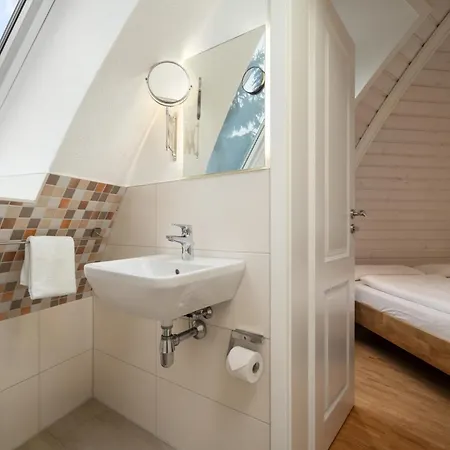 Kugelhaus Eos - Sonnengekuesstes In Organischer Bauweise Am Seeufer *