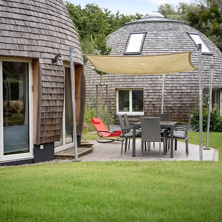 Kugelhaus Eos - Sonnengeküsstes In Organischer Bauweise Am Seeufer *