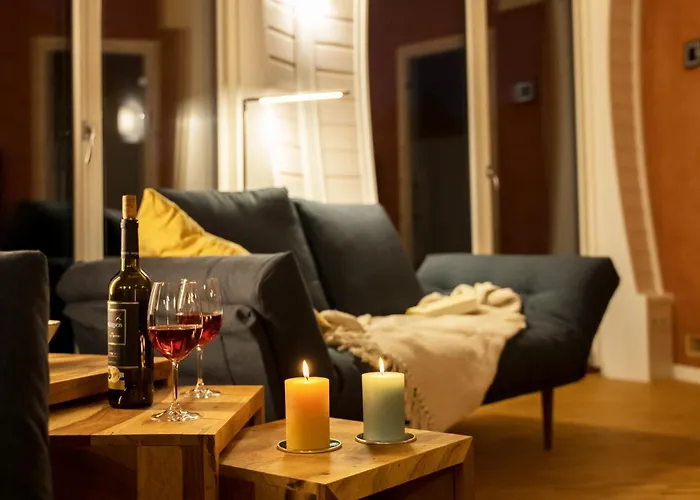 Kugelhaus Eos - Sonnengeküsstes In Organischer Bauweise Am Seeufer Ferienhaus *