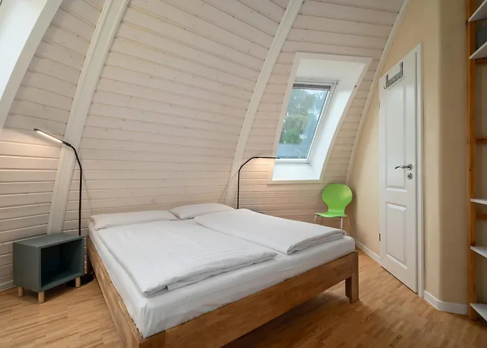 Ferienhaus Kugelhaus Eos - Sonnengeküsstes In Organischer Bauweise Am Seeufer Penzlin